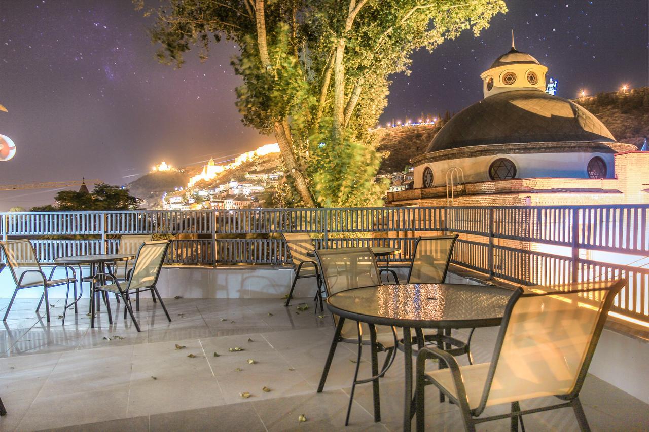 New Palace Shardeni Tbilisi Bagian luar foto